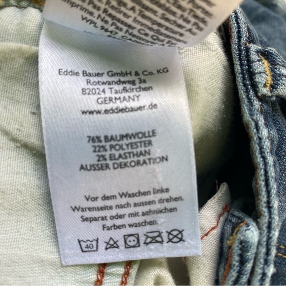 Eddie Bauer jean shorts, size 4, bermuda style walking shorts - Picture 5 of 6